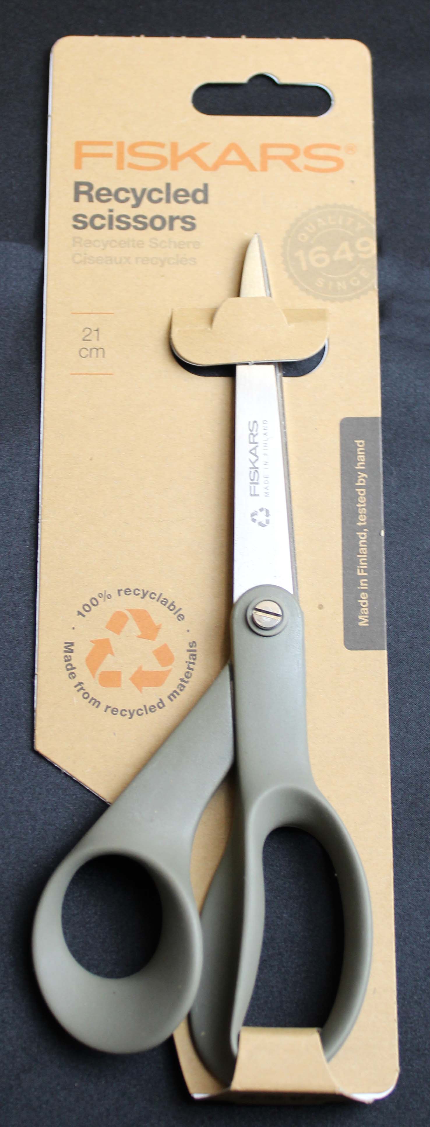 FISKARS RECYCLED UNIVERSAL SCISSORS - 21CM